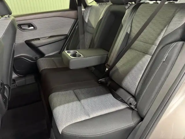 Nissan Rogue Sv Awd Mags Toit 2023 a vendre - Photo 25