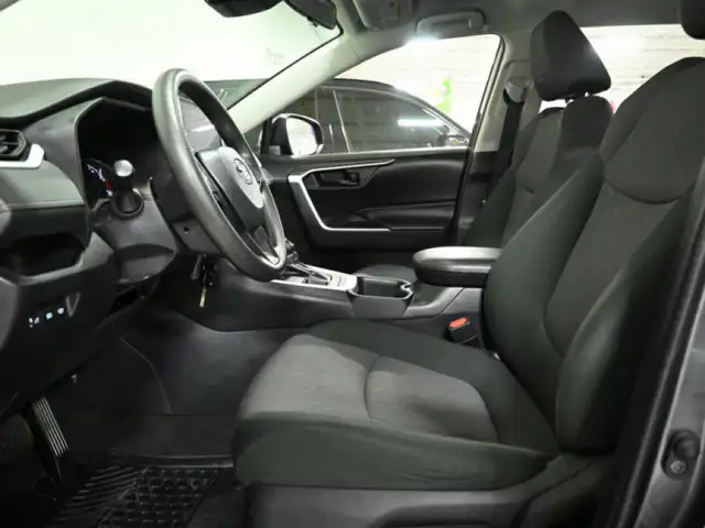 2024 Toyota RAV4 LE No Accident Radar Cruise Lane Assist Blind S - Photo 21