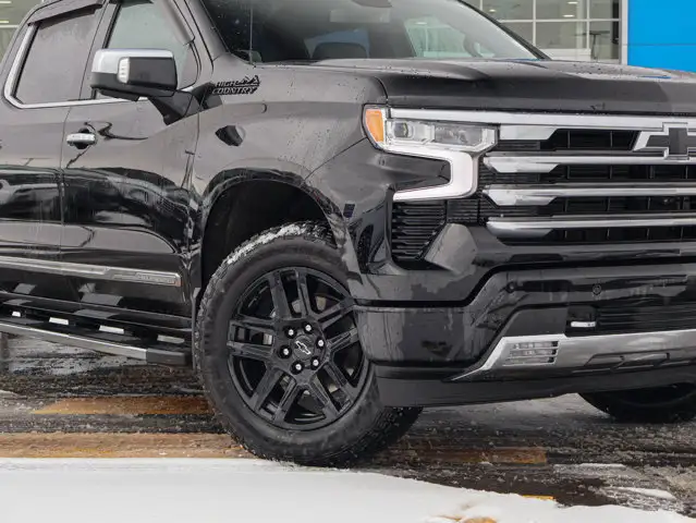 2024 Chevrolet Silverado 1500 High Country 5.3L Short Box - Photo 6