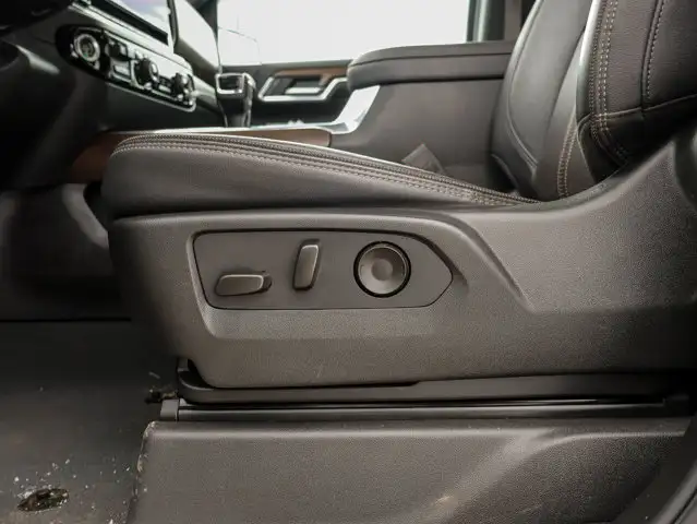 2024 Chevrolet Silverado 1500 High Country 5.3L Short Box - Photo 23