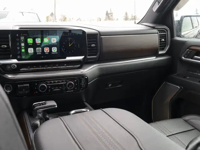 2024 Chevrolet Silverado 1500 High Country 5.3L Short Box - Photo 37
