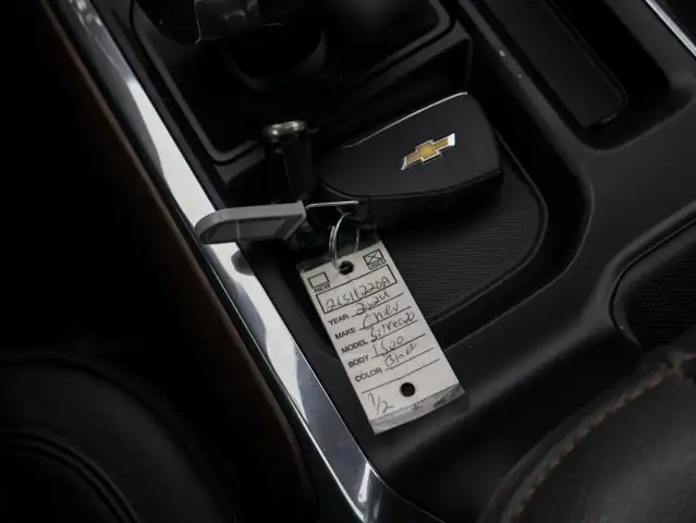 2024 Chevrolet Silverado 1500 High Country 5.3L Short Box - Photo 40