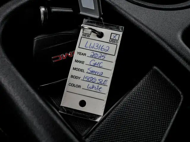2025 GMC Sierra 1500 SLE Preferred 5.3L X31 - Photo 31