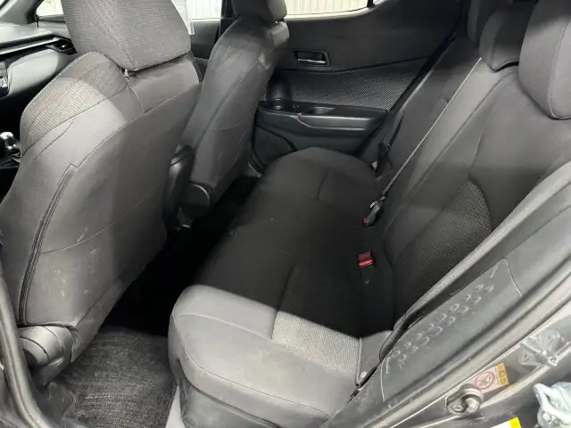 Toyota C-HR Xle A/c 2018 À VENDRE - Photo 8