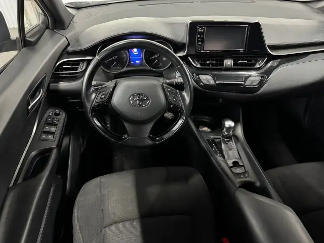 Toyota C-HR Xle A/c 2018 À VENDRE - Photo 12