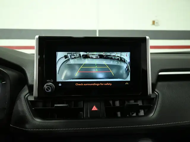 2024 Toyota RAV4 LE No Accident Radar Cruise Lane Assist Blind S - Photo 18