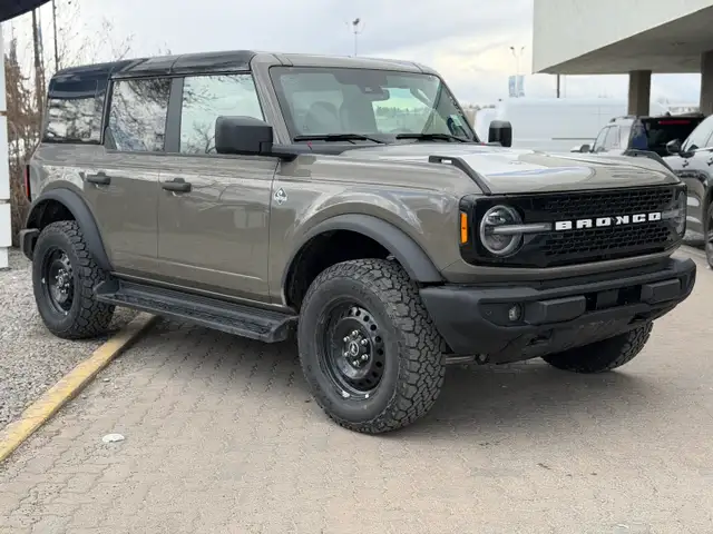 2026 Ford Bronco OUTER BANKS | HIGH/LUX PACKAGE | 360 CAMERA - Photo 2