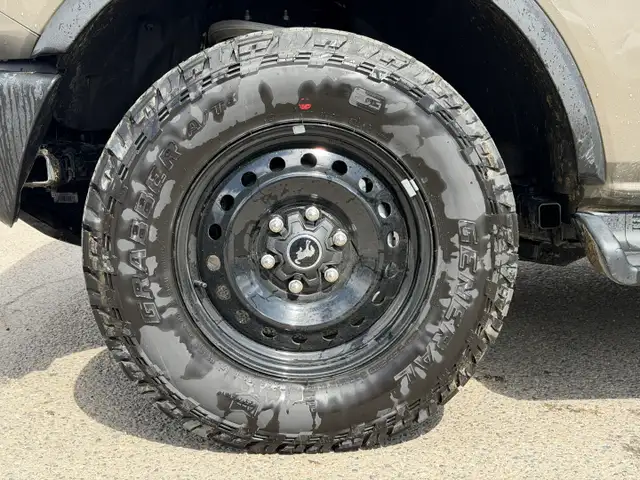 2026 Ford Bronco OUTER BANKS | HIGH/LUX PACKAGE | 360 CAMERA - Photo 6