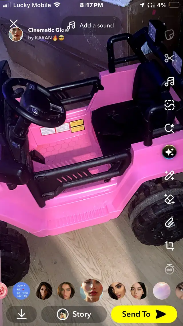 Kids Pink 12V ride on car - Photo 3