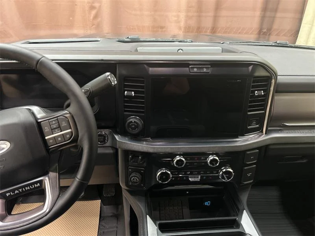 2026 FORD F-350 Super Duty Platinum - Photo 11