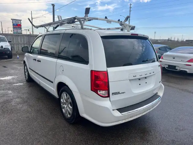 2017 Dodge Grand Caravan CVP, 7 PASSENGER, ROOF RACK, WORK VEHIC - Photo 3