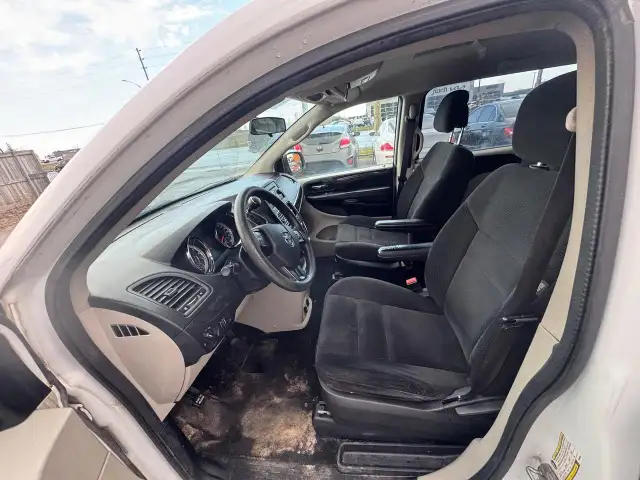 2017 Dodge Grand Caravan CVP, 7 PASSENGER, ROOF RACK, WORK VEHIC - Photo 9