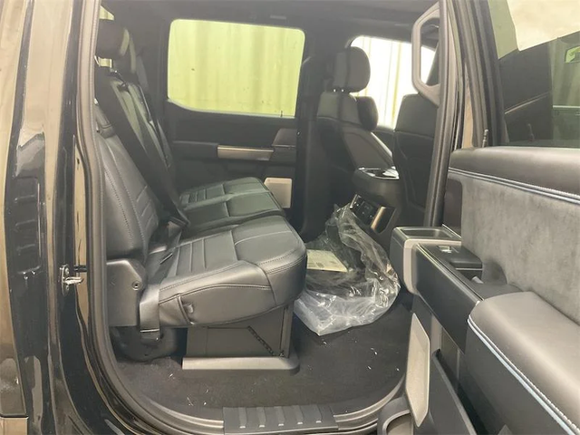 2026 FORD F-350 Super Duty Platinum - Photo 14