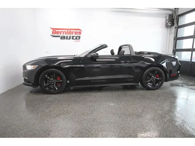 2016 Ford Mustang V6 / CONVERTIBLE - Photo 6