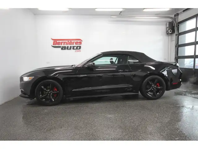 2016 Ford Mustang V6 / CONVERTIBLE - Photo 7