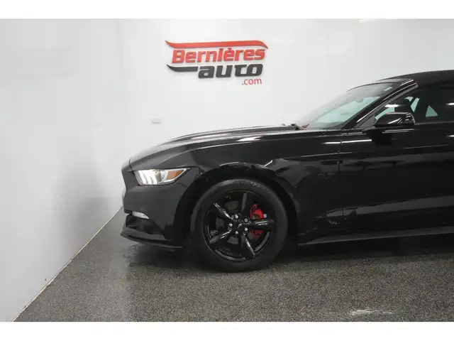 2016 Ford Mustang V6 / CONVERTIBLE - Photo 9