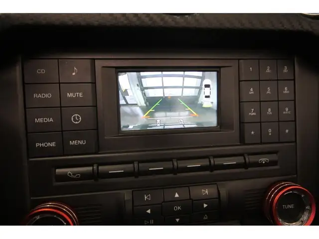 2016 Ford Mustang V6 / CONVERTIBLE - Photo 28