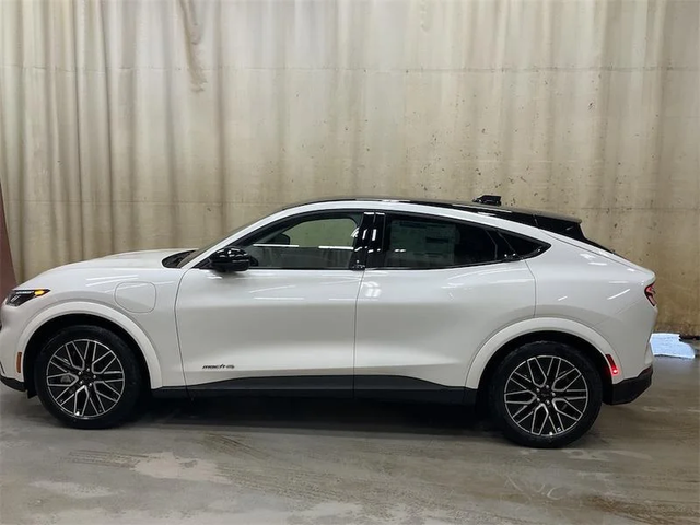 2026 FORD Mustang Mach-E Premium AWD - Photo 2