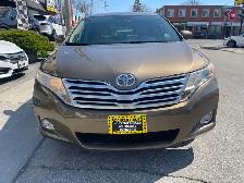 2011 Toyota Venza - Photo 2
