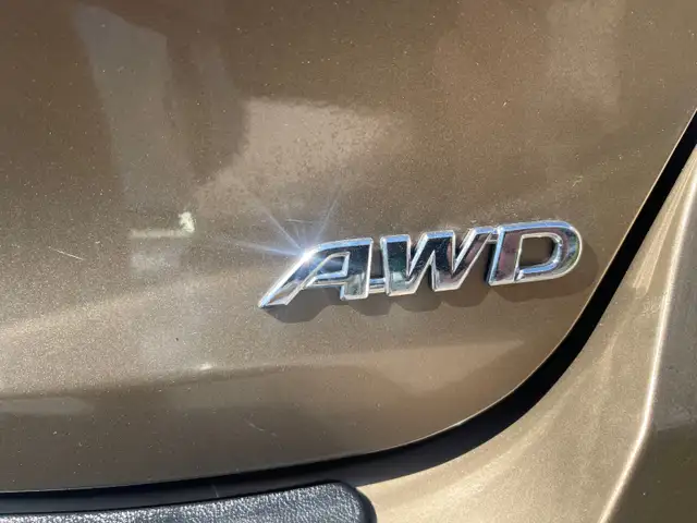 2011 Toyota Venza - Photo 8