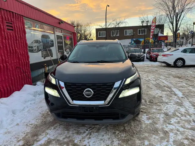 2021 Nissan Rogue SV - Photo 3