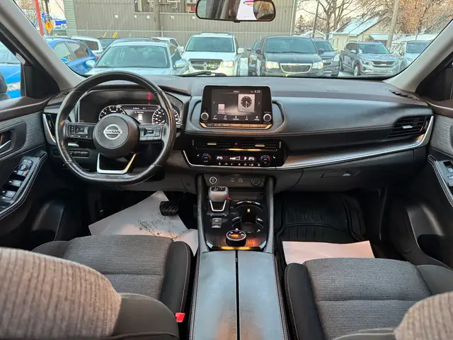 2021 Nissan Rogue SV - Photo 7