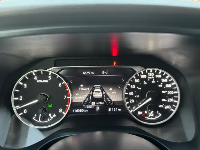 2021 Nissan Rogue SV - Photo 11