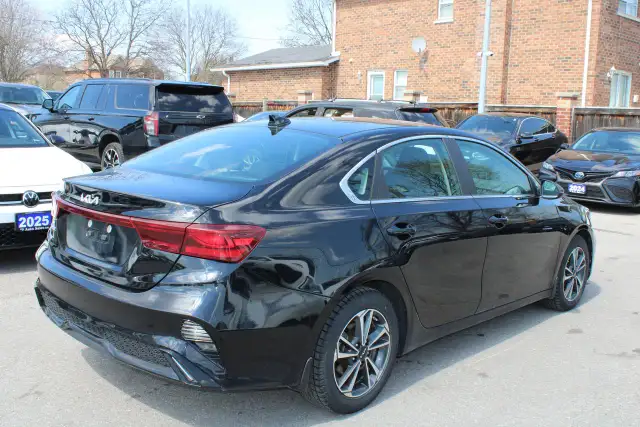 2024 Kia Forte EX - Photo 6