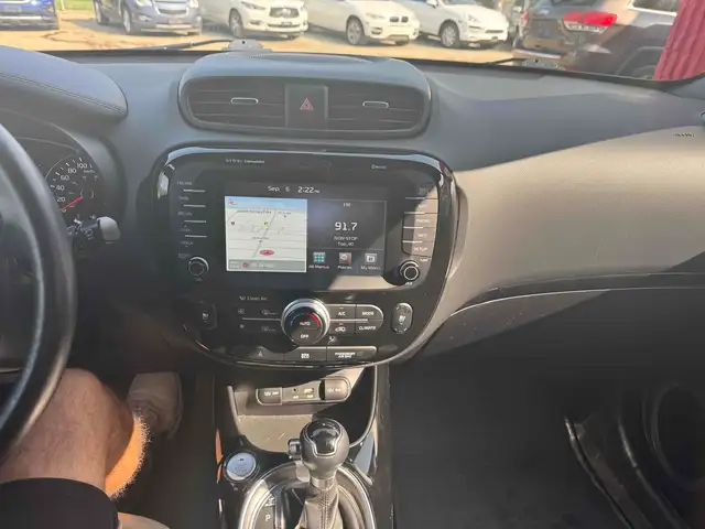 2015 KIA Soul SX - Photo 11