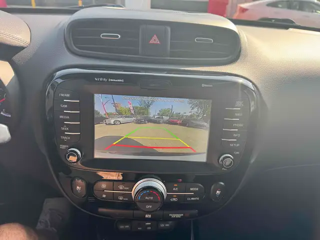 2015 KIA Soul SX - Photo 12