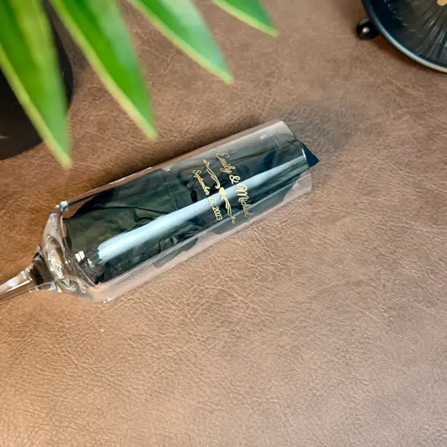 Personalized Engraved Champagne Glasses Set - Photo 2