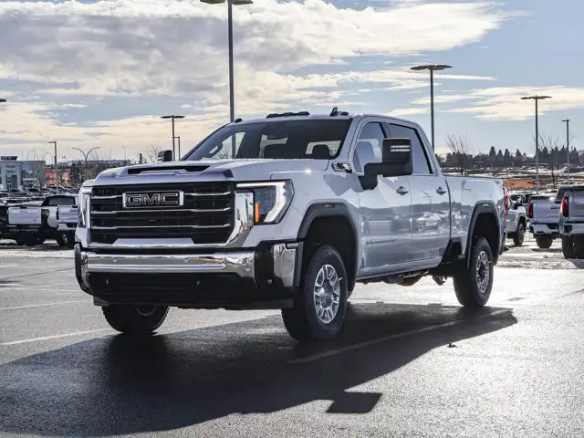 2026 GMC Sierra 2500HD SLE - Photo 4