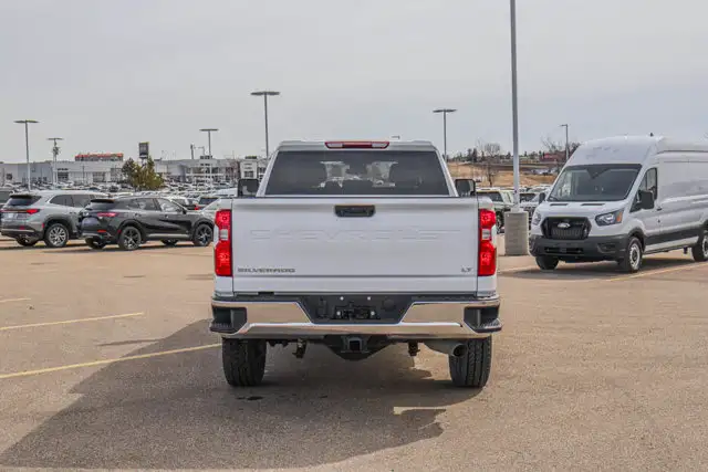 2025 Chevrolet Silverado 2500HD LT 6.6L - Photo 12