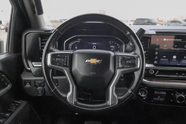 2025 Chevrolet Silverado 2500HD LT 6.6L - Photo 17