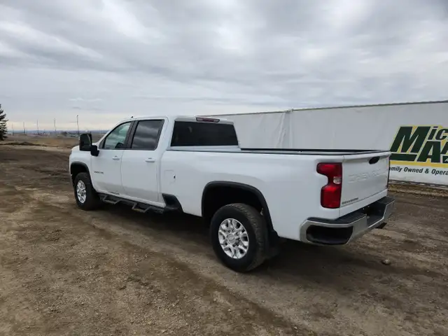 2020 Chevrolet Silverado 3500HD - Photo 3