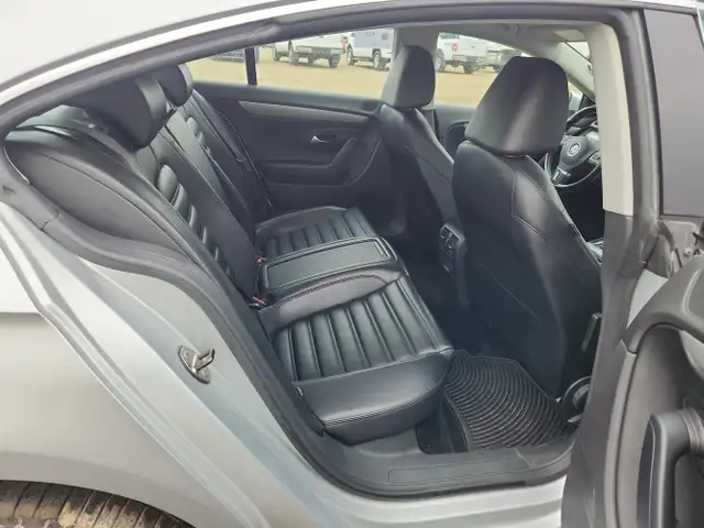 2012 Volkswagen CC - Photo 16