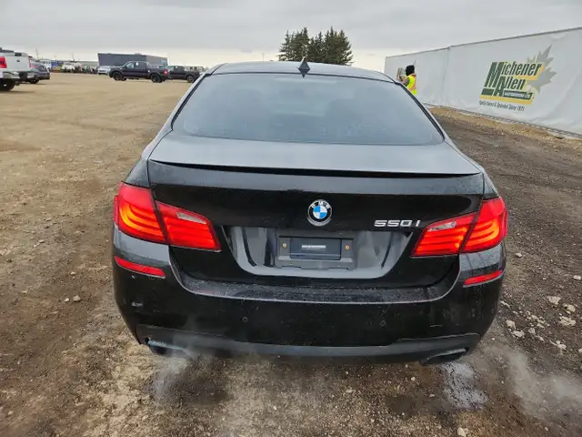 2011 BMW 5 Series - Photo 6