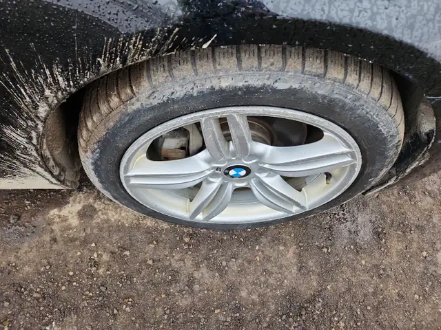 2011 BMW 5 Series - Photo 12