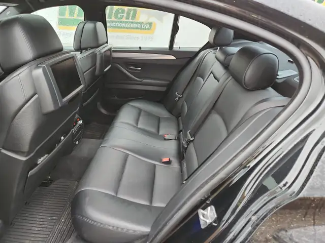 2011 BMW 5 Series - Photo 14