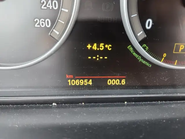 2011 BMW 5 Series - Photo 27