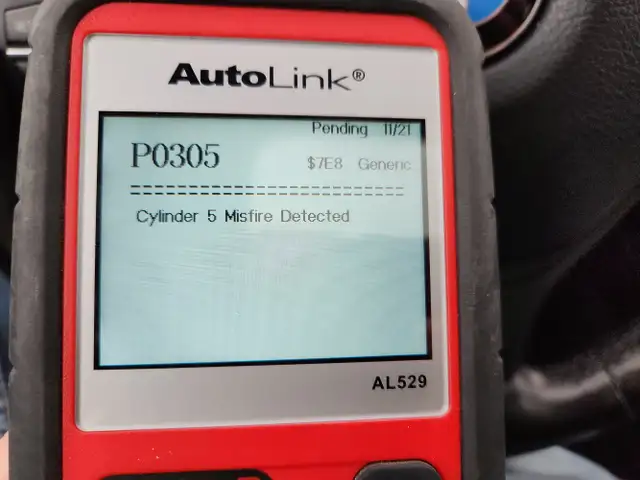 2011 BMW 5 Series - Photo 36