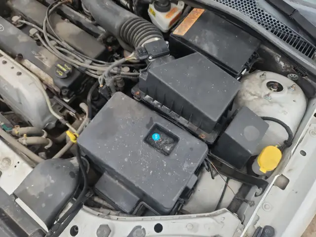 2004 Ford Focus - Photo 26