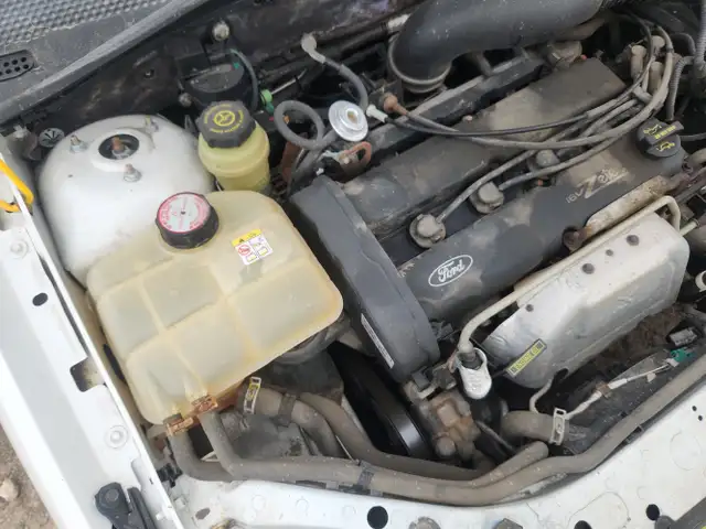 2004 Ford Focus - Photo 27