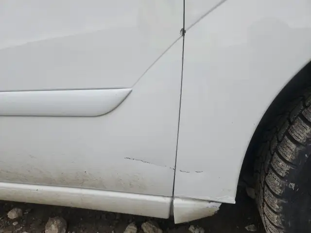 2004 Ford Focus - Photo 28