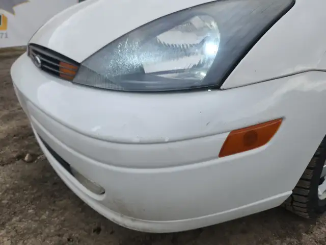 2004 Ford Focus - Photo 36