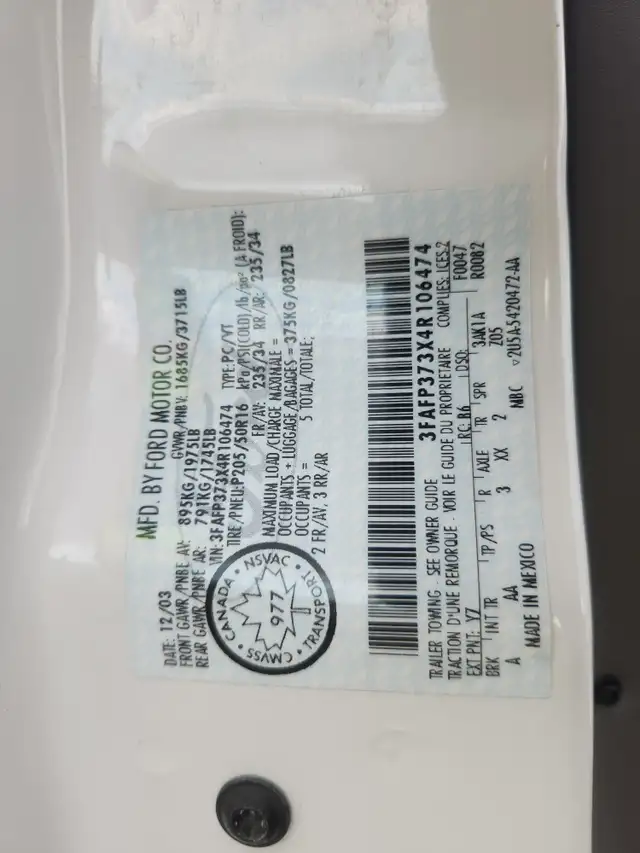 2004 Ford Focus - Photo 44