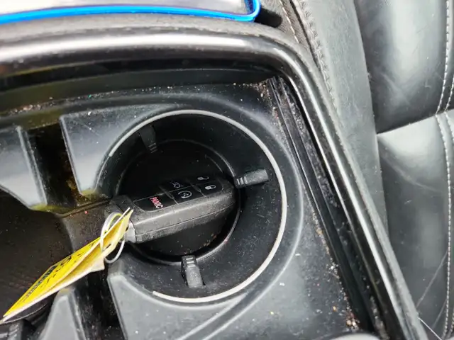 2018 Chrysler 300 - Photo 24