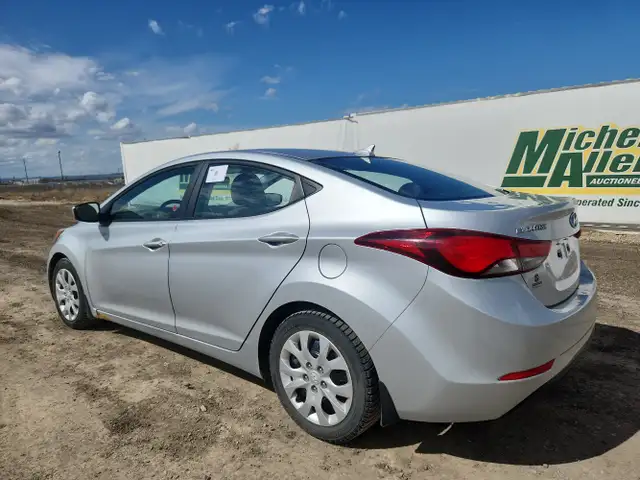 2014 Hyundai ELANTRA - Photo 3