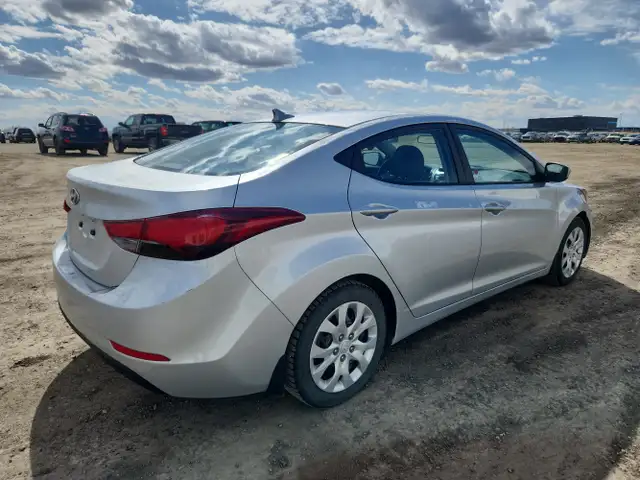 2014 Hyundai ELANTRA - Photo 4