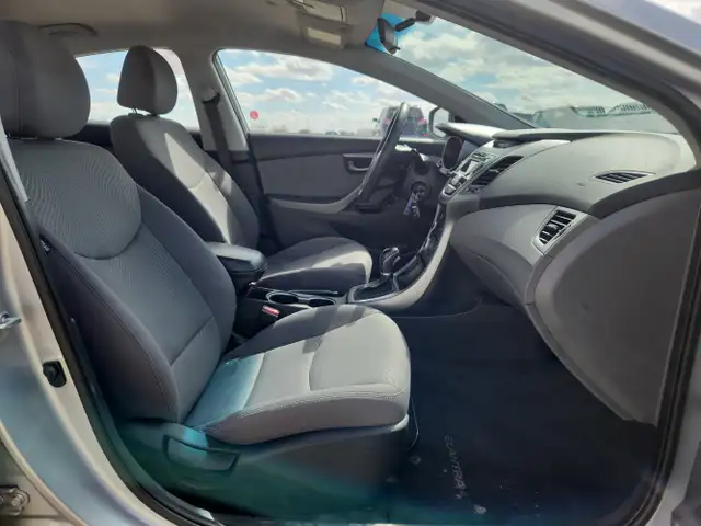 2014 Hyundai ELANTRA - Photo 17